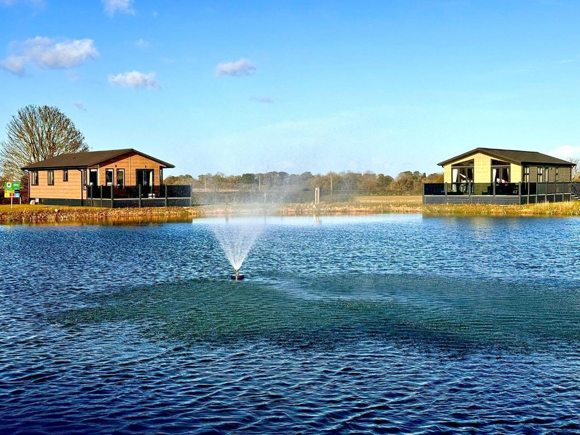 Brackenborough Lakes Resort Louth  Exterior foto